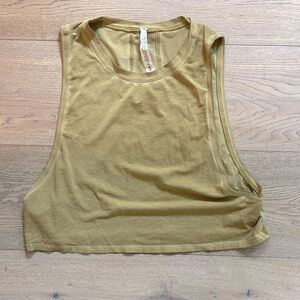 Lululemon crop muscle tee